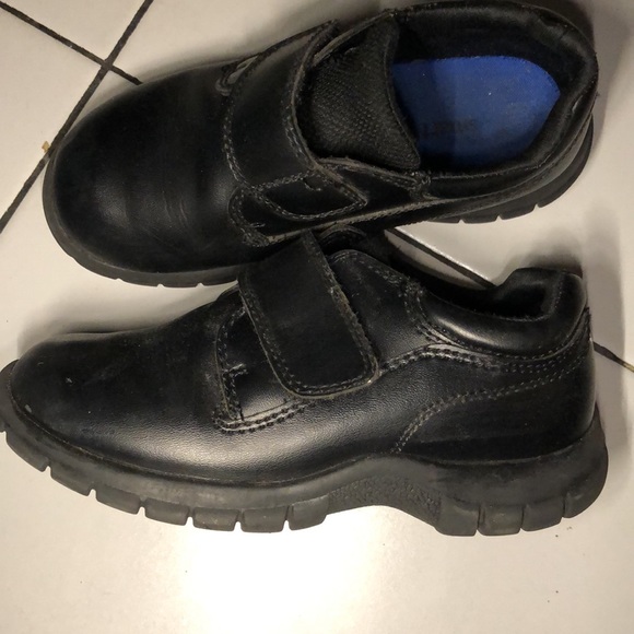 Size 11 1/2 smart fit shoes - Picture 2 of 3